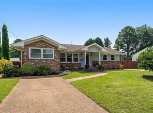 920 Sunnyside Dr, Virginia Beach, VA 23464