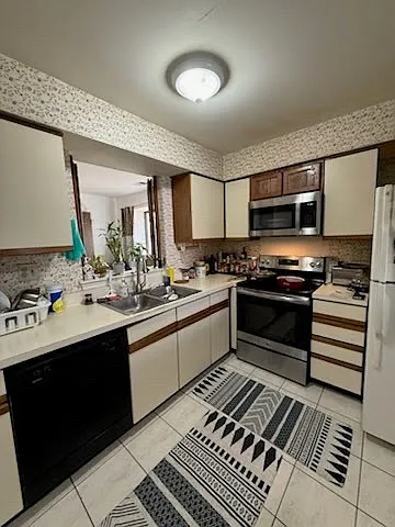 127 Talgrath Court — Photo 4