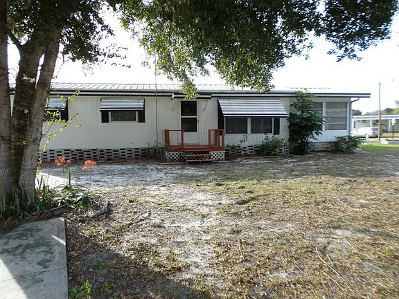 4th image of 3373 E Dean St