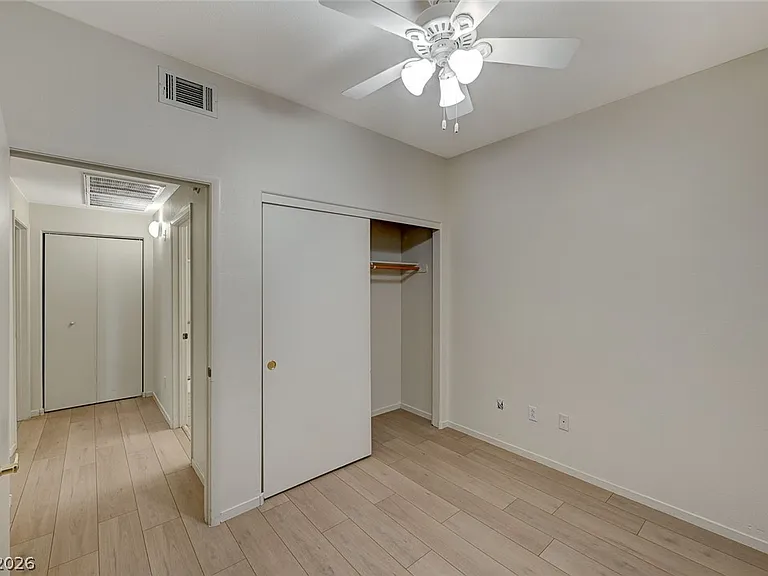 9050 W Warm Springs Rd #1147 — Photo 33