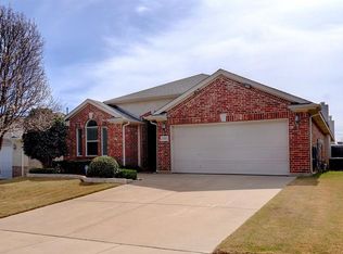 6725 Chalk River Dr, Fort Worth, TX 76179