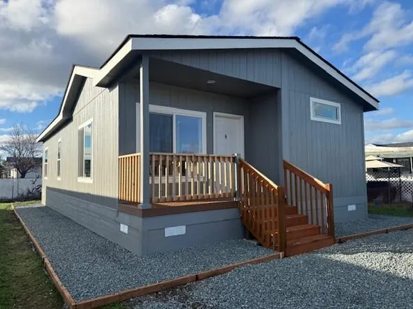 3601 Avenue C Space 11, White City, OR 97503