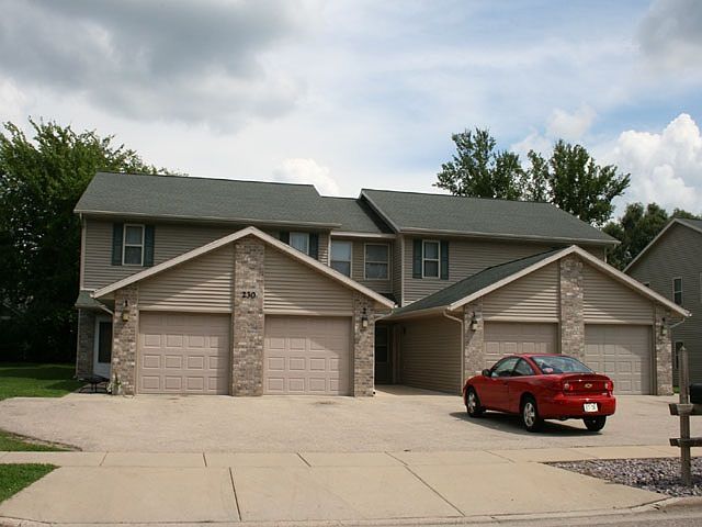 1st image of 230 Ash St