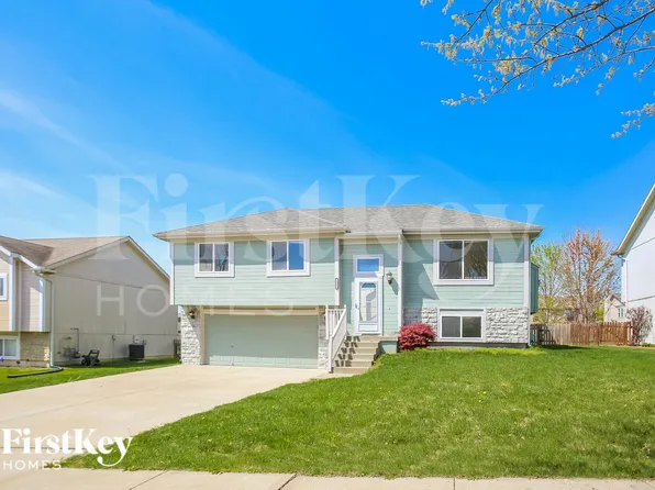 11512 N Windsor Ave, Kansas City, MO 64157