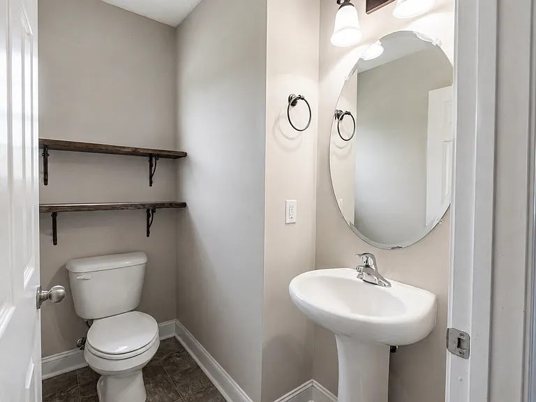 1106 Creekside Cir — Photo 15