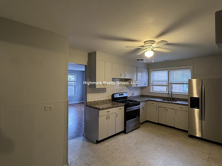 9056 Lamon Ave #2OS — Photo 3