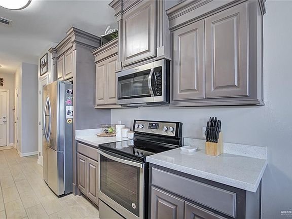 4th image of 3804 N Silver Ln