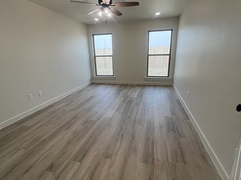 13815 Gary Ave — Photo 20