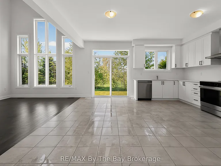 52 Amber Dr — Photo 14