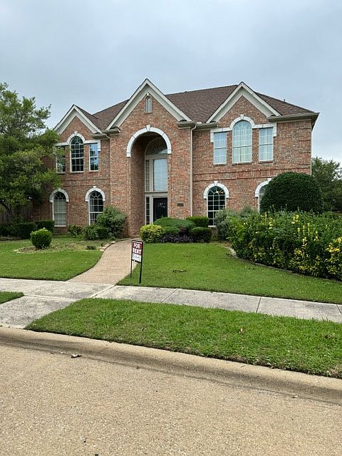 1st image of 2228 Molly Ln
