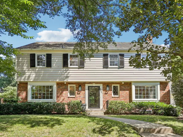 5601 Kirkwood Dr, Bethesda, MD 20816