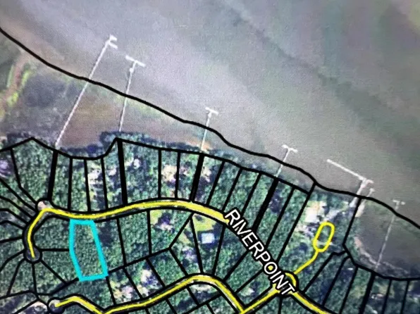 217 Riverpoint Ln NE, Townsend, GA 31331