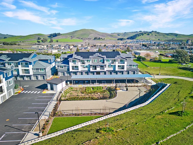 Domaine at Napa Junction — Photo 48
