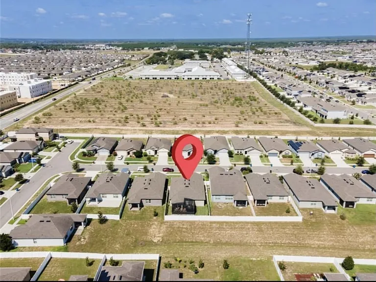 217 Citrus Isle Loop — Photo 21