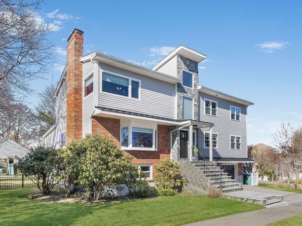 12 Harvard Cir, Needham, MA 02494