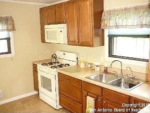 1st image of 814 Cavalier Ave