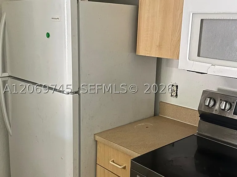 2703 Belmont Ln #2703 — Photo 4