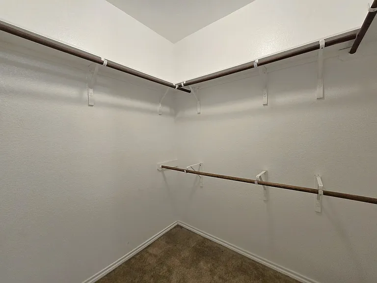 3614 Rusack Dr — Photo 32