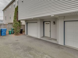 536 N 103rd St APT C, Seattle, WA 98133