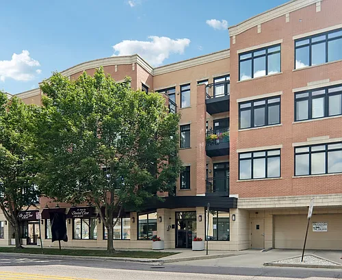 106 S Ridgeland Ave #402 Photo 1