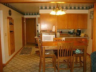 3rd image of 108 Parkview Dr