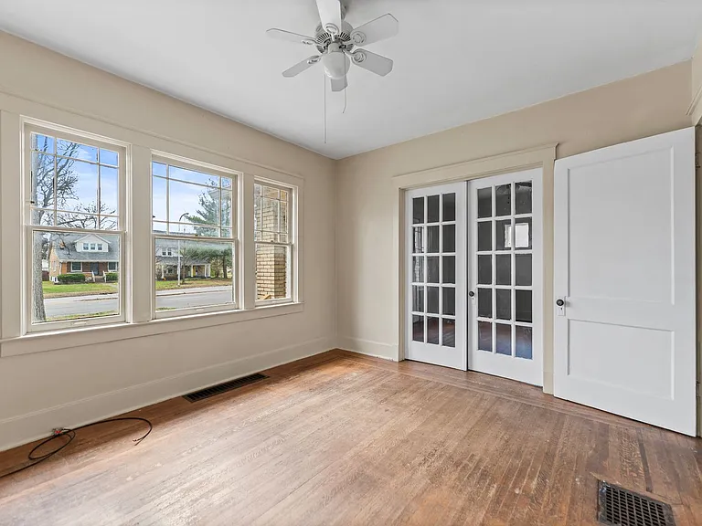 533 Eastern Pkwy — Photo 10