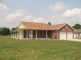119 Woodridge Dr, Mineral Wells, WV