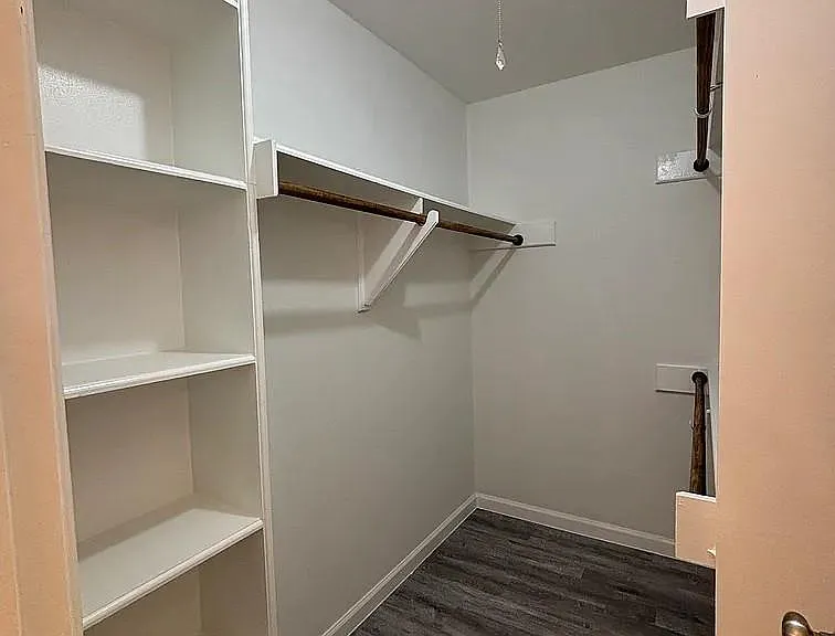 510 Alliance St — Photo 9
