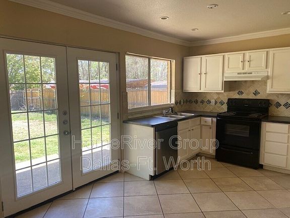 5th image of 1511 Hanover Dr