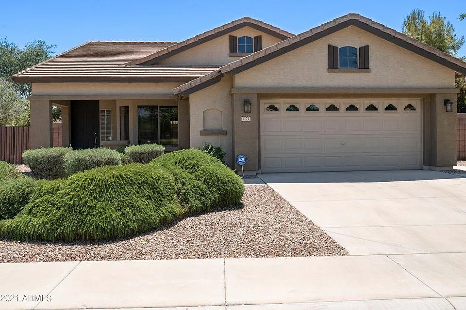 3 bed, 1743 sqft, $2,500 — Photo 1