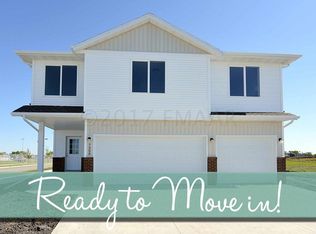 7308 21st St S, Fargo, ND