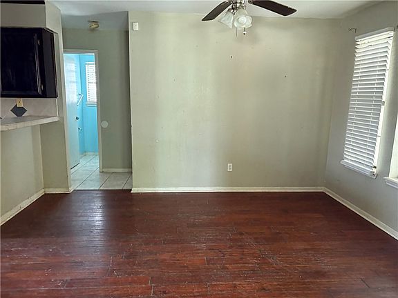 3rd image of 4645 Spring Fork Dr