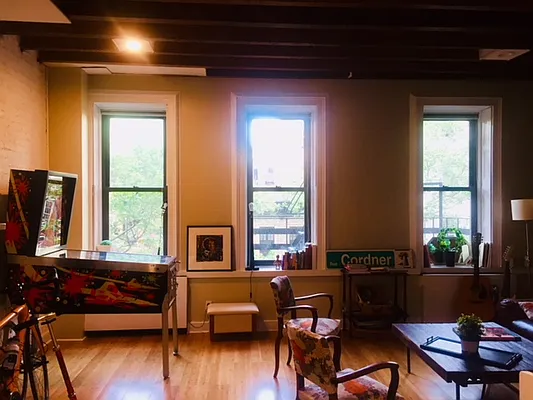 Rented by Moving Forward Real Estate NYC | media 31