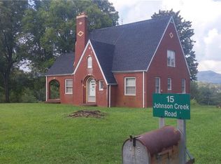 15 Johnson Creek Rd, Ararat, VA 24053