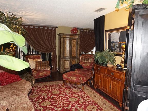 5th image of 4712 Heath Ave