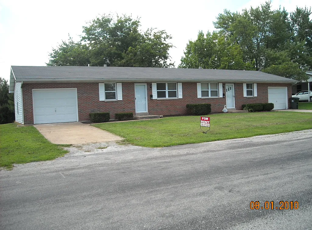 2 bed, 840 sqft, $1,250 — Photo 1