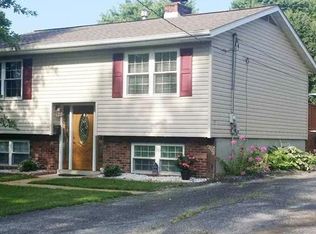 1211 State St #B, Collinsville, IL 62234
