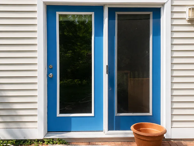 1725 Sage Ln — Photo 1