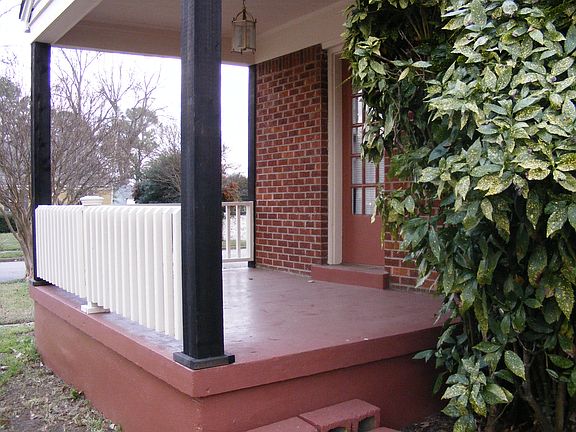 Side porch