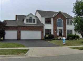 9116 Waynebrown Dr, Powell, OH
