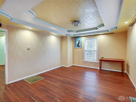 4th image of 602 Carlisle Ave