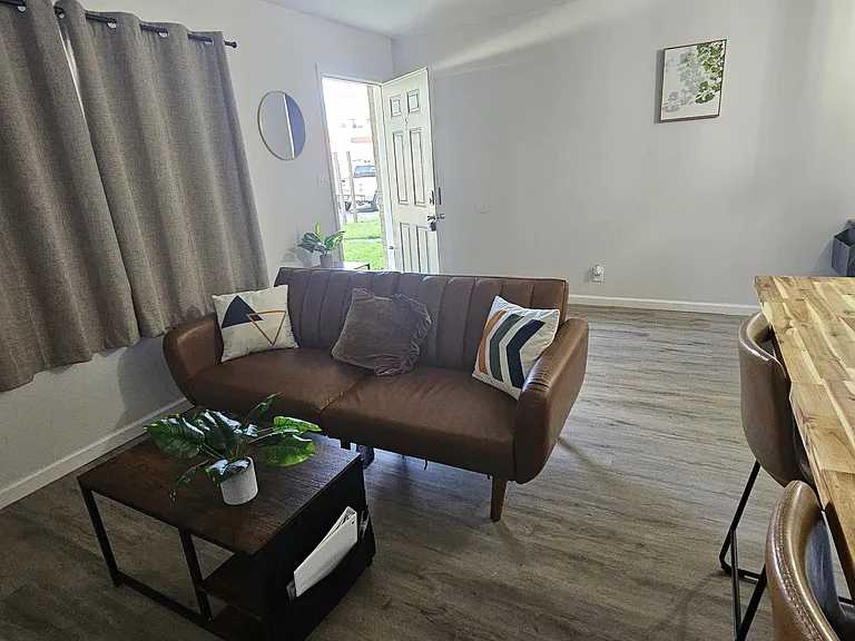 406 Edgar St #4 — Photo 24