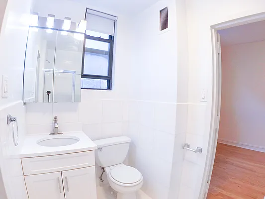 Rented by Urban Real Estate Inc | media 15