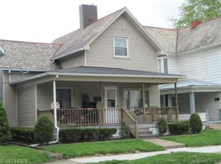 137 4th St SE, New Philadelphia, OH 44663
