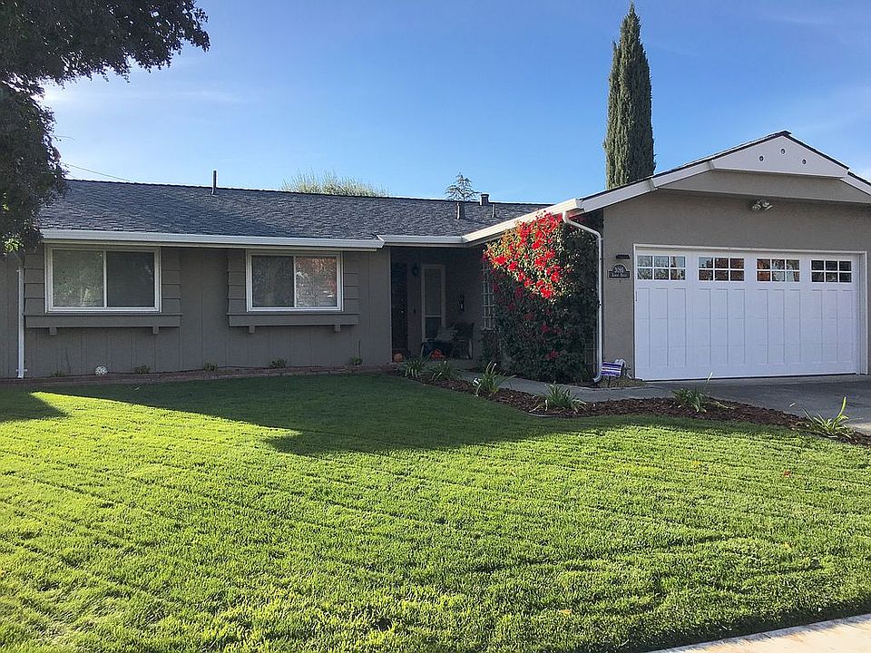 1st image of 3095 Lowry Dr