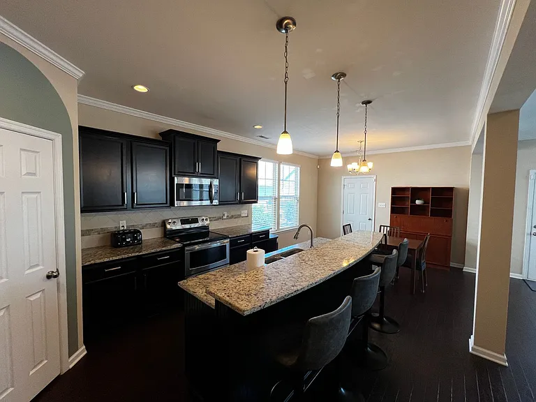 3251 Leighton Blvd — Photo 6