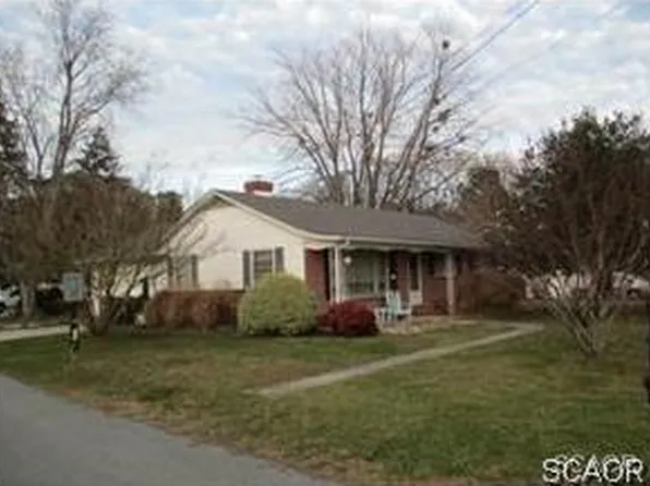 13 Lighthouse Rd, Selbyville, DE 19975