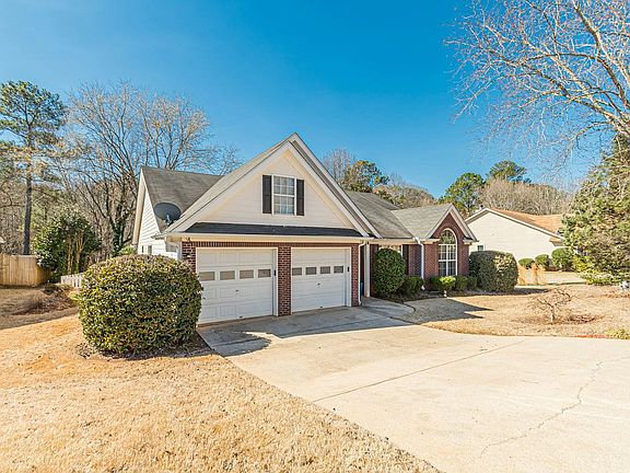 4th image of 5755 Lakeview Cir