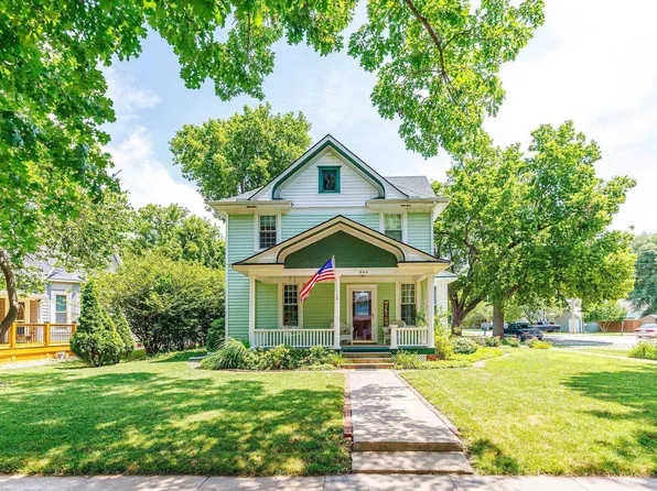 444 Pearl St, Rossville, KS 66533