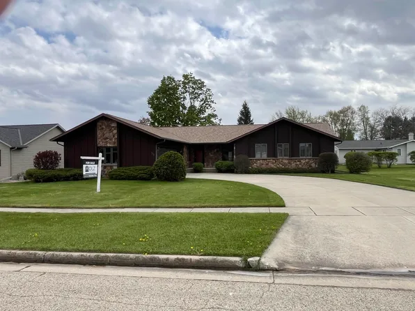 713 W Spring St, Waupun, WI 53963